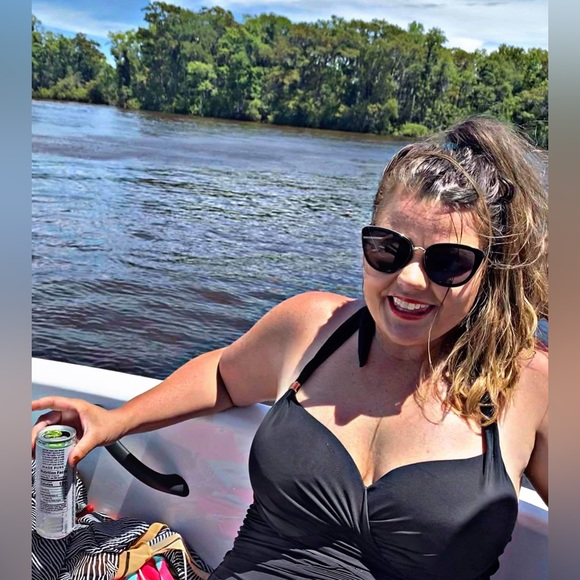 Meet your Posher, Kelly - Picture 14 of 14